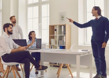 Gen Z et leadership : réinventer les modèles managériaux pour éviter le désengagement l DRH.ma