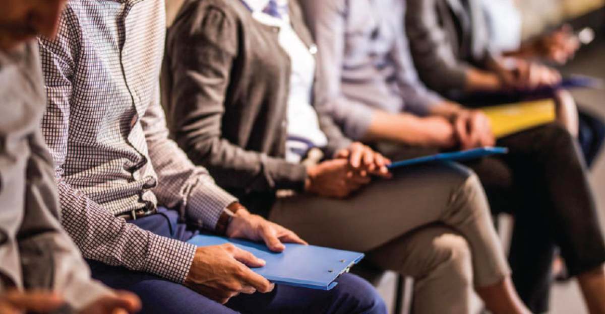 Disparition des premiers emplois : l’IA bouleverse la trajectoire des jeunes diplômés l DRH.ma