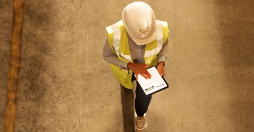 [ETUDE] Chief People Officers Outlook 2025 : les DRH au cœur des transformations du travail l DRH.ma